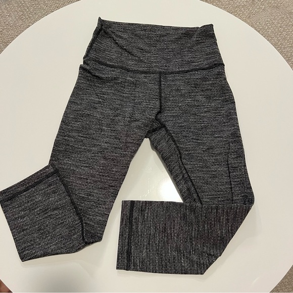 NEW Lululemon Wunder Under Crop Gray Leggings Size 6 - Picture 9 of 9
